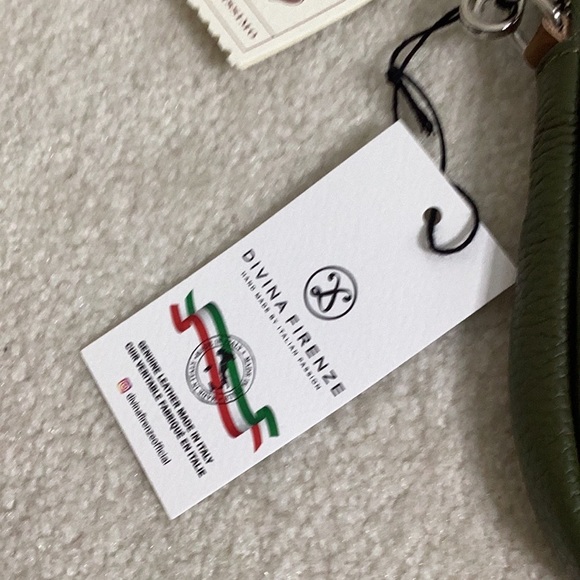 NWT, DIVNA FIRENZA, CROSSBODY LEATHER  BAG - Picture 15 of 16